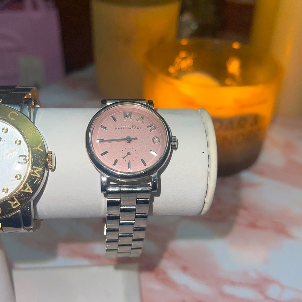 Marc jacobs silver pink face watch